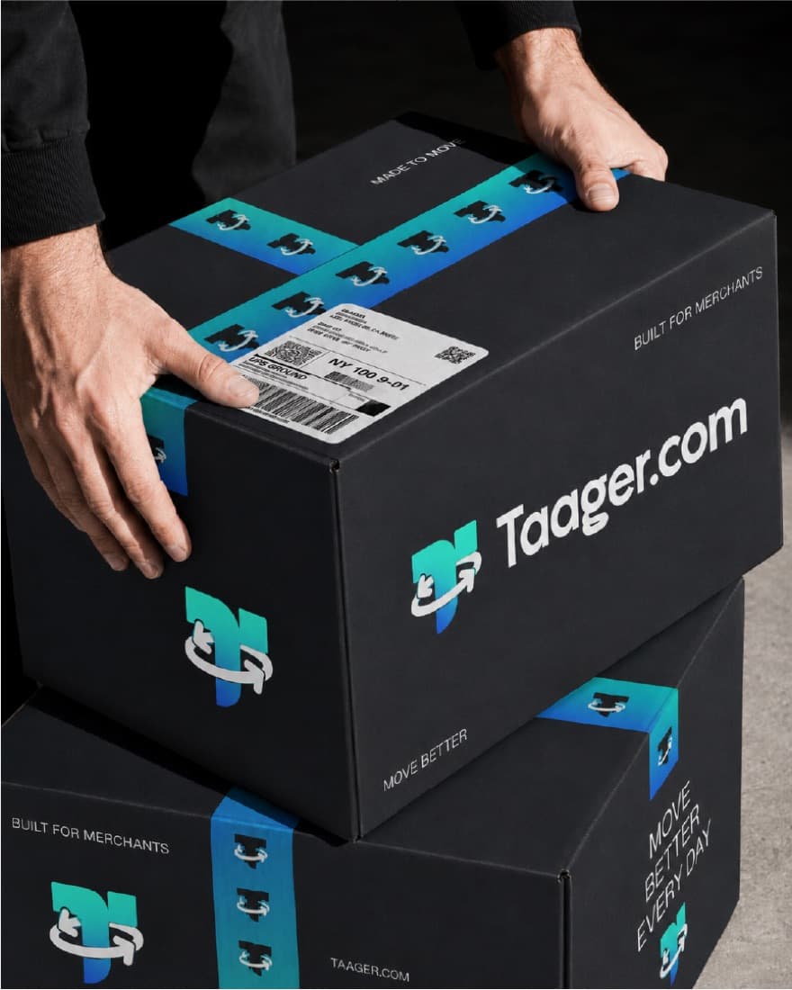 Taager branded shipping boxes